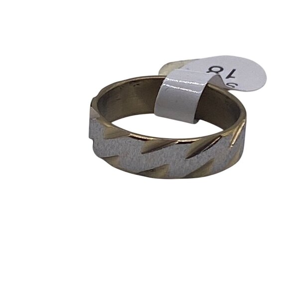 Two Tone Diagonal Pattern Stainless Steel Band Ring Size 8 Gold & Sliver Tone - Picture 8 of 8